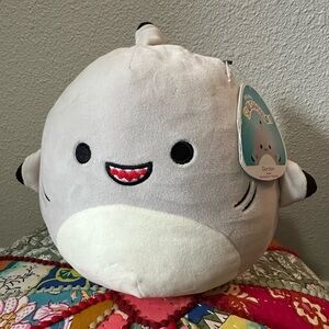 SQUSHMALLOWS Gordon the Shark 8in